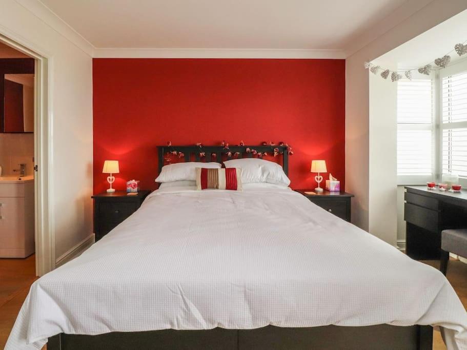 Stunning Seaviews - Beach House - Jacuzzi Bath Tub Littlestone-on-Sea Bagian luar foto